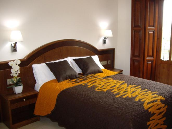 Hotel San Sebastian Hospederia Сьєса Екстер'єр фото