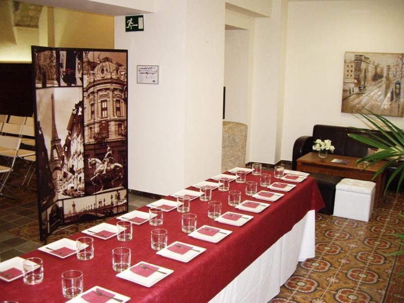 Hotel San Sebastian Hospederia Сьєса Екстер'єр фото